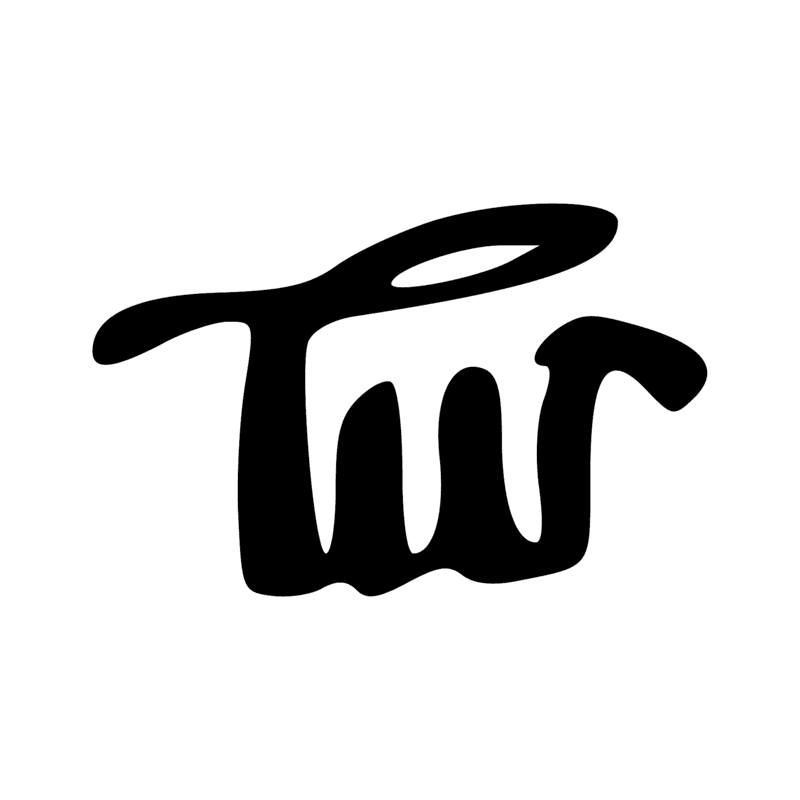 W17 — Trois aiguières sur une sellette